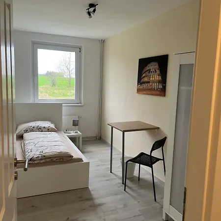 Apartment Monteur-pension N2 *