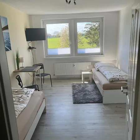 Monteur-pension N2 דירה