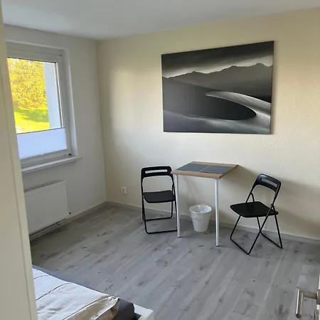 Monteur-pension N2 דירה