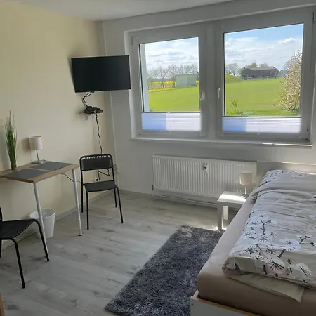 Monteur-pension N2 דירה